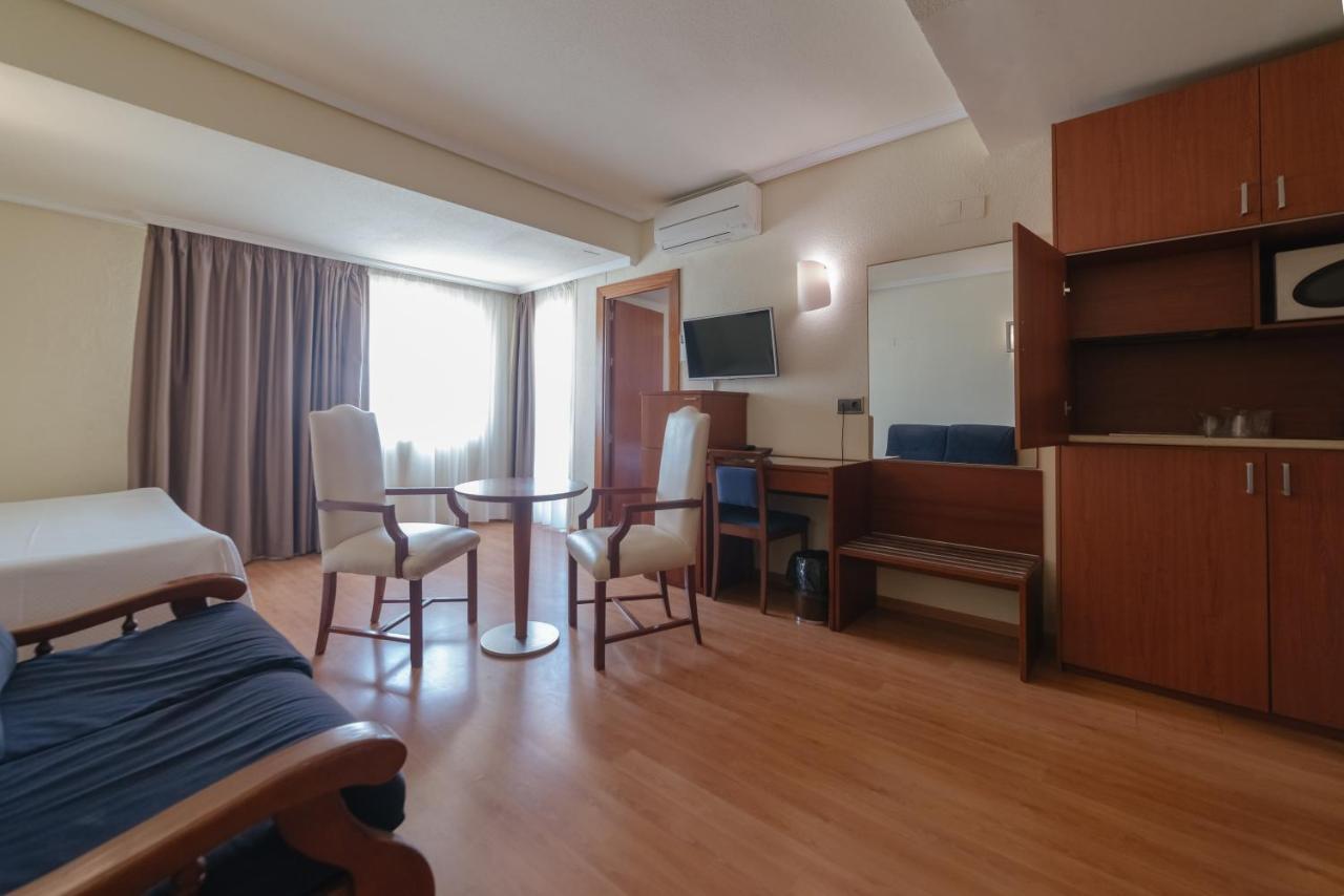 Torreluz Apartamentos アルメリア エクステリア 写真